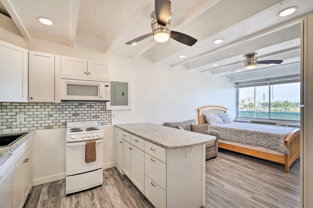 Oceanfront Pcb Studio With Pool And Beach Access! Lägenhet Panama City Beach Exteriör bild